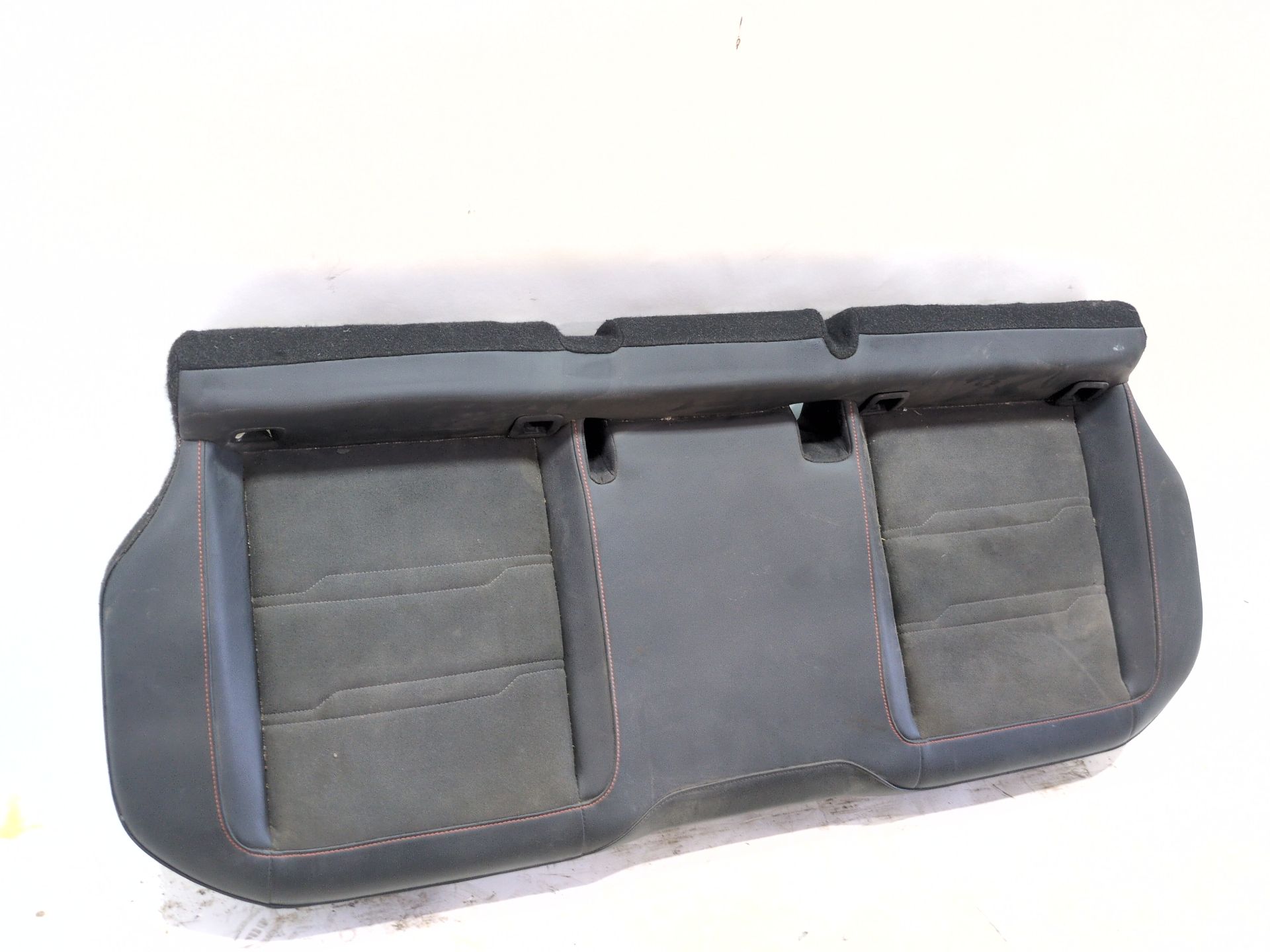 BASE ASIENTOS TRASEROS SEAT ATECA (KH7 KHP) 1.0 TSI