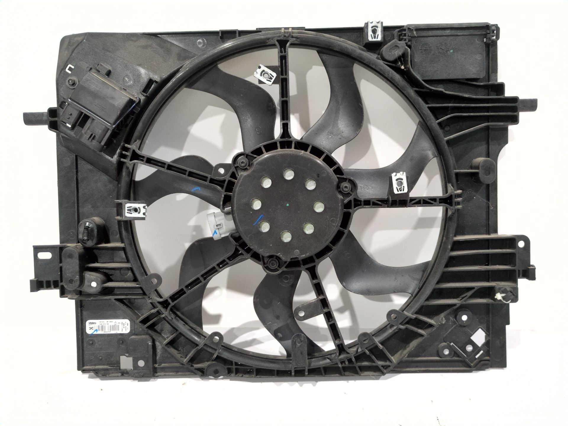 ELECTROVENTILADOR DACIA DUSTER (PYM_ PYN_) 1.2 TCE 130 - 214866426r