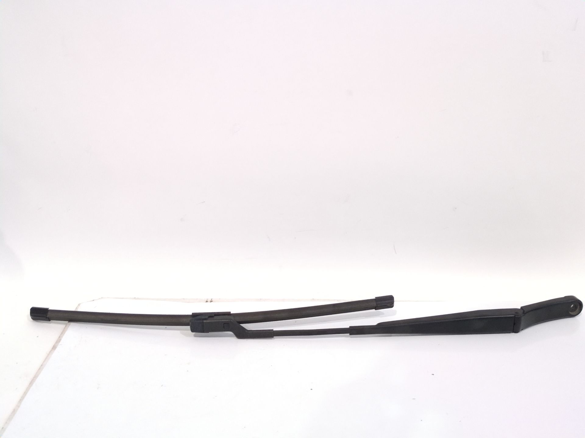 BRAZO LIMPIA DELANTERO DERECHO VOLKSWAGEN BEETLE (5C1 5C2) 1.2 TSI