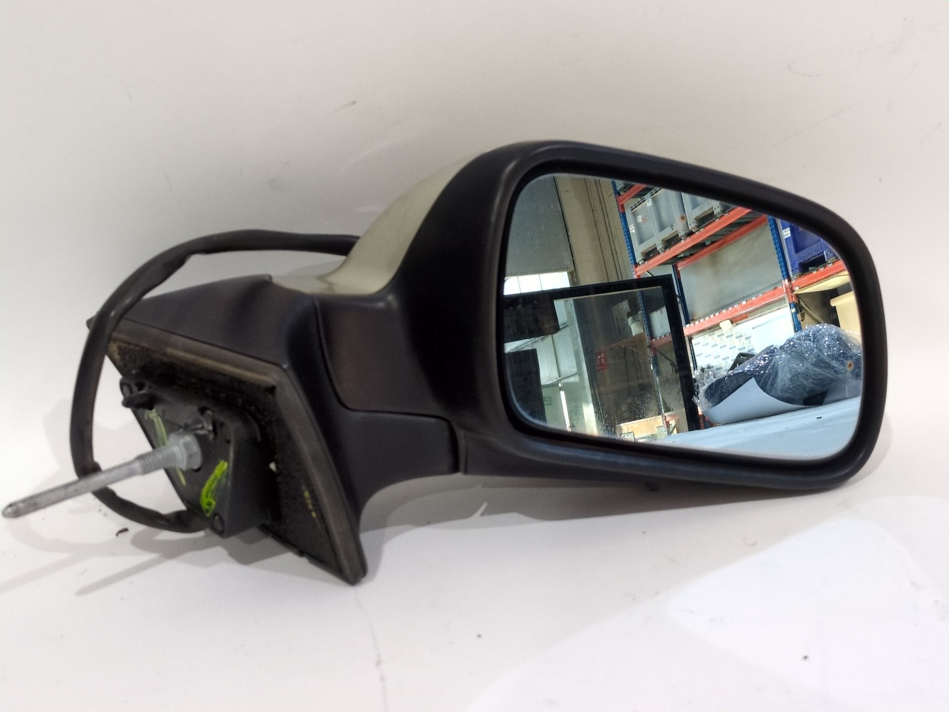 RETROVISOR DERECHO ELECTRICO PEUGEOT 407 (6D_) 2.0 HDI 135 (6DRHRH 6DRHRE 6DRHRG 6DRHRJ)