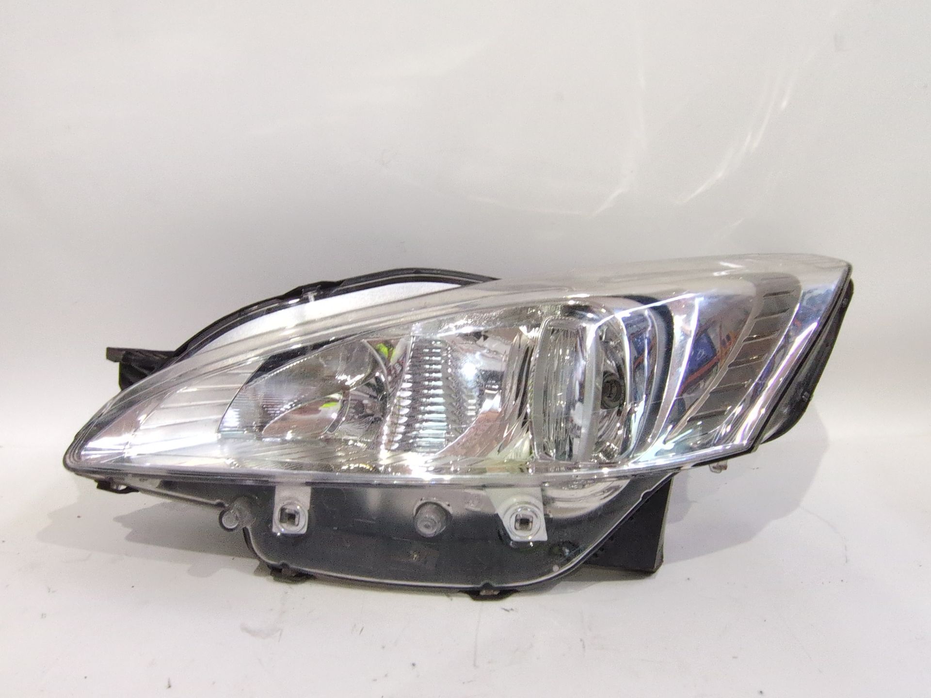 FARO IZQUIERDO PEUGEOT 508 SW I (8E_) 1.6 HDI - 9678393180