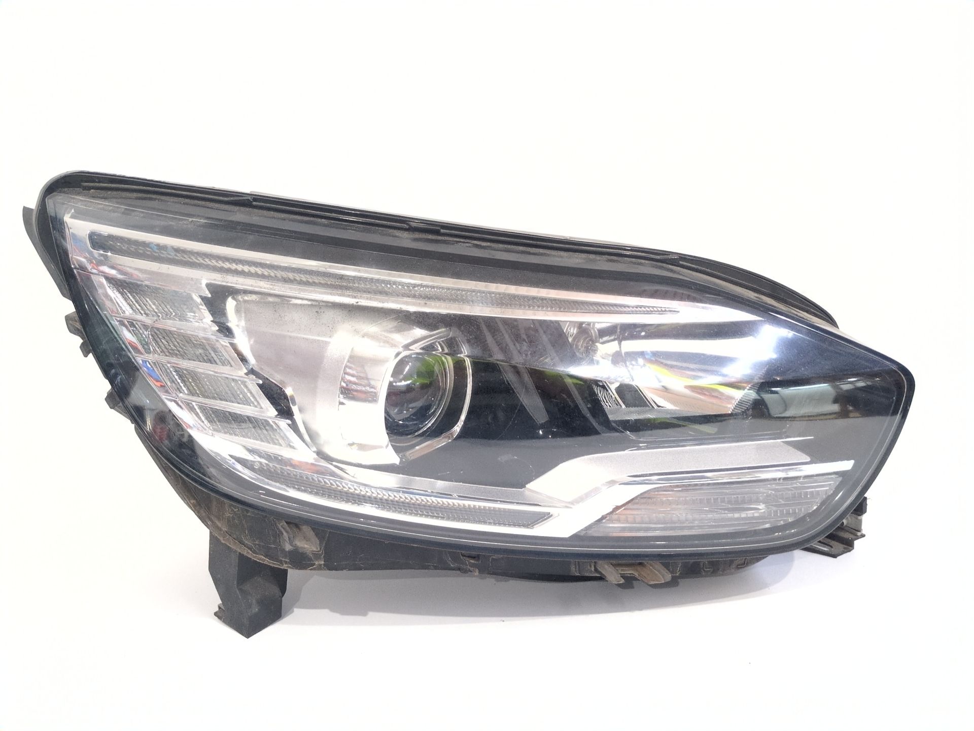 FARO DERECHO RENAULT GRAND SCÉNIC IV (R9_) 1.7 BLUE DCI 150 (R9A7 R9A8) - 260101685R