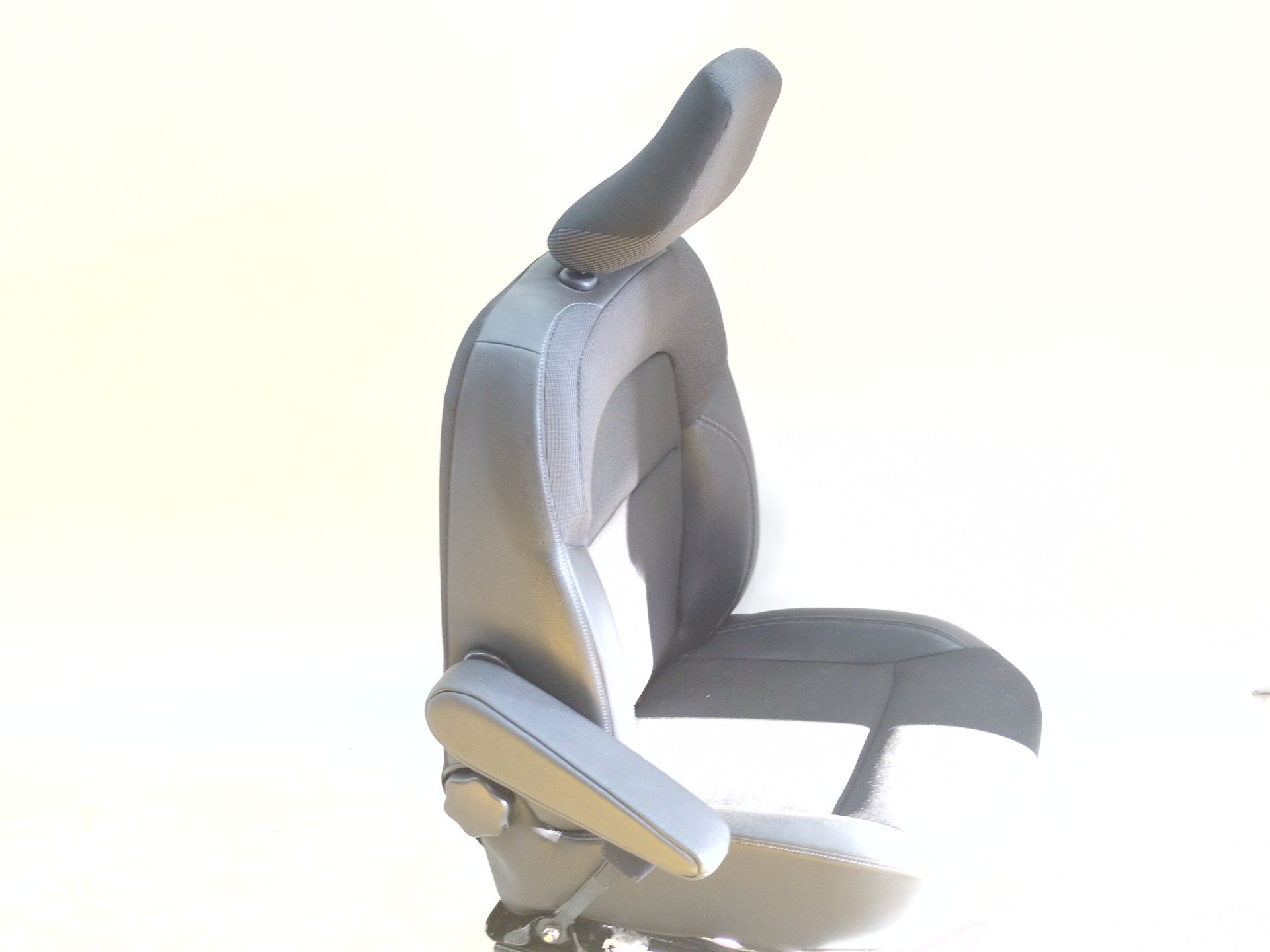 ASIENTO DELANTERO IZQUIERDO RENAULT EXPRESS FURGÓN/MONOSPACE 1.3 TCE 100 (F6MA)