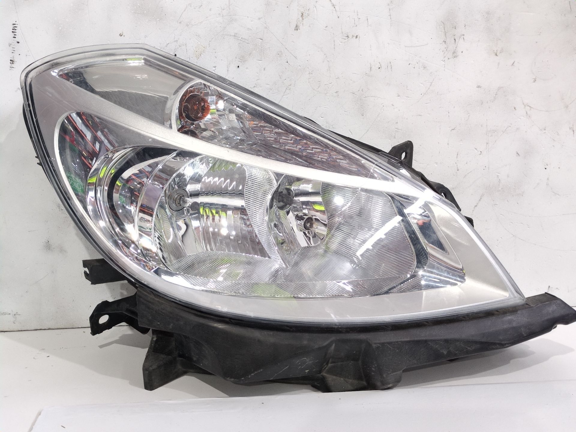 FARO DERECHO RENAULT CLIO III (BR0/1 CR0/1) 1.5 DCI (C/BR0G C/BR1G) - 89902783