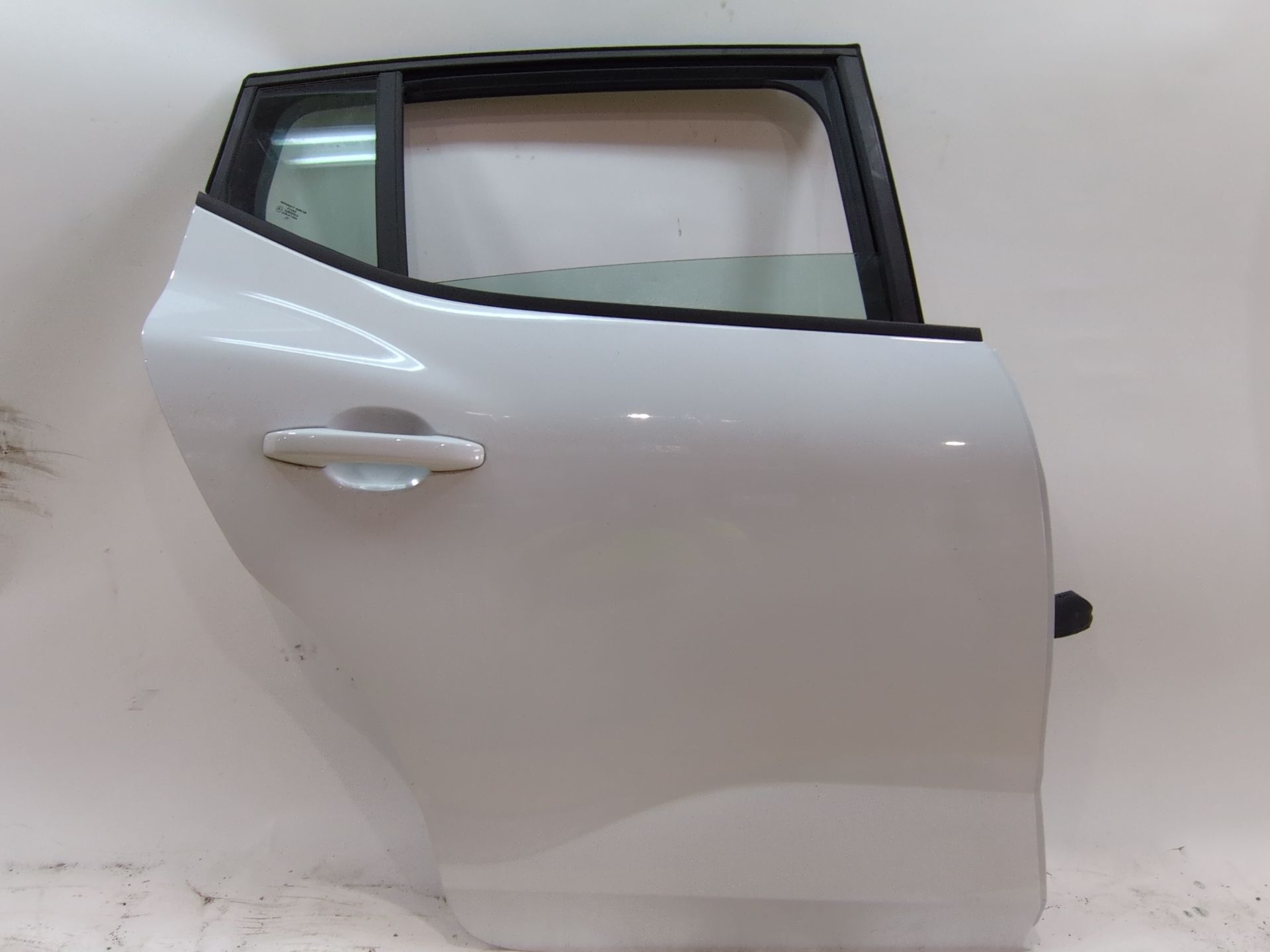 PUERTA TRASERA DERECHA DACIA SANDERO III 1.0 TCE 90