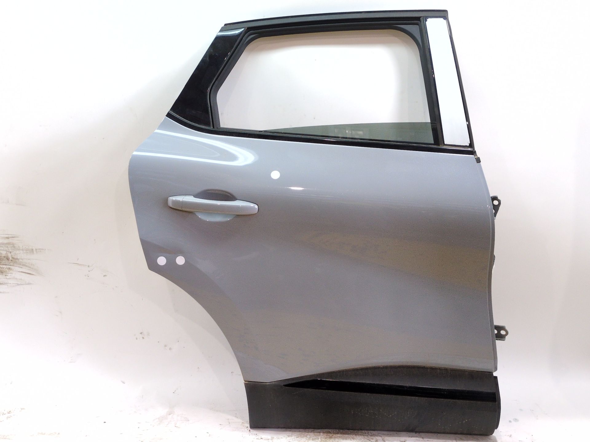 PUERTA TRASERA DERECHA RENAULT CAPTUR II (HF_) TCE 160 (HFN1) - 821008581R