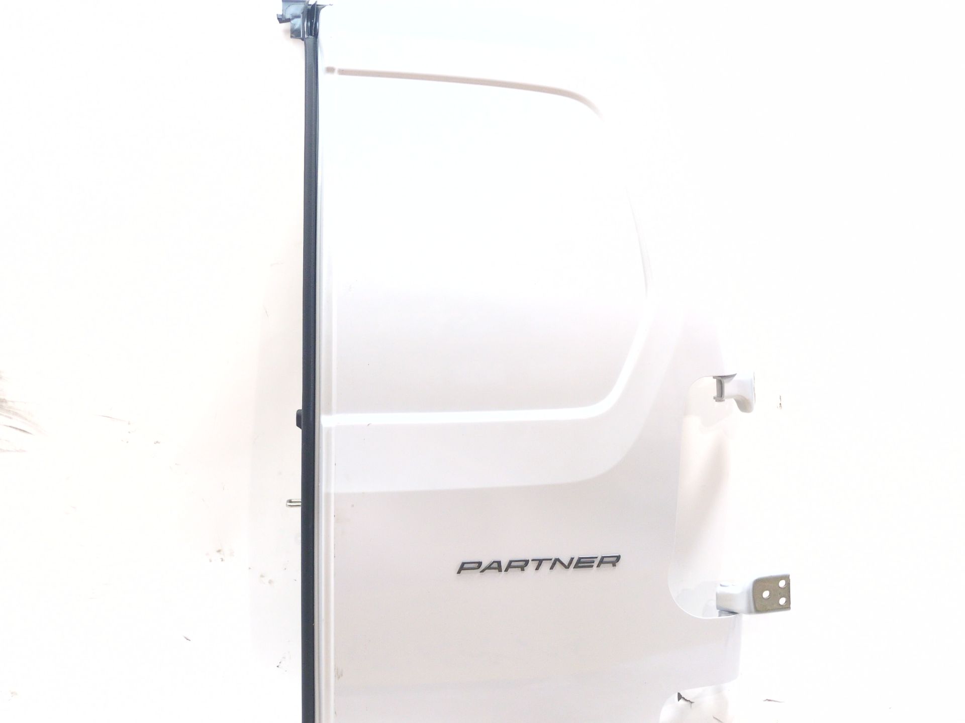 PUERTA DE CARGA TRASERA DERECHA PEUGEOT PARTNER FURGONETA/MONOVOLUMEN (K9) 1.2 PURETECH 110