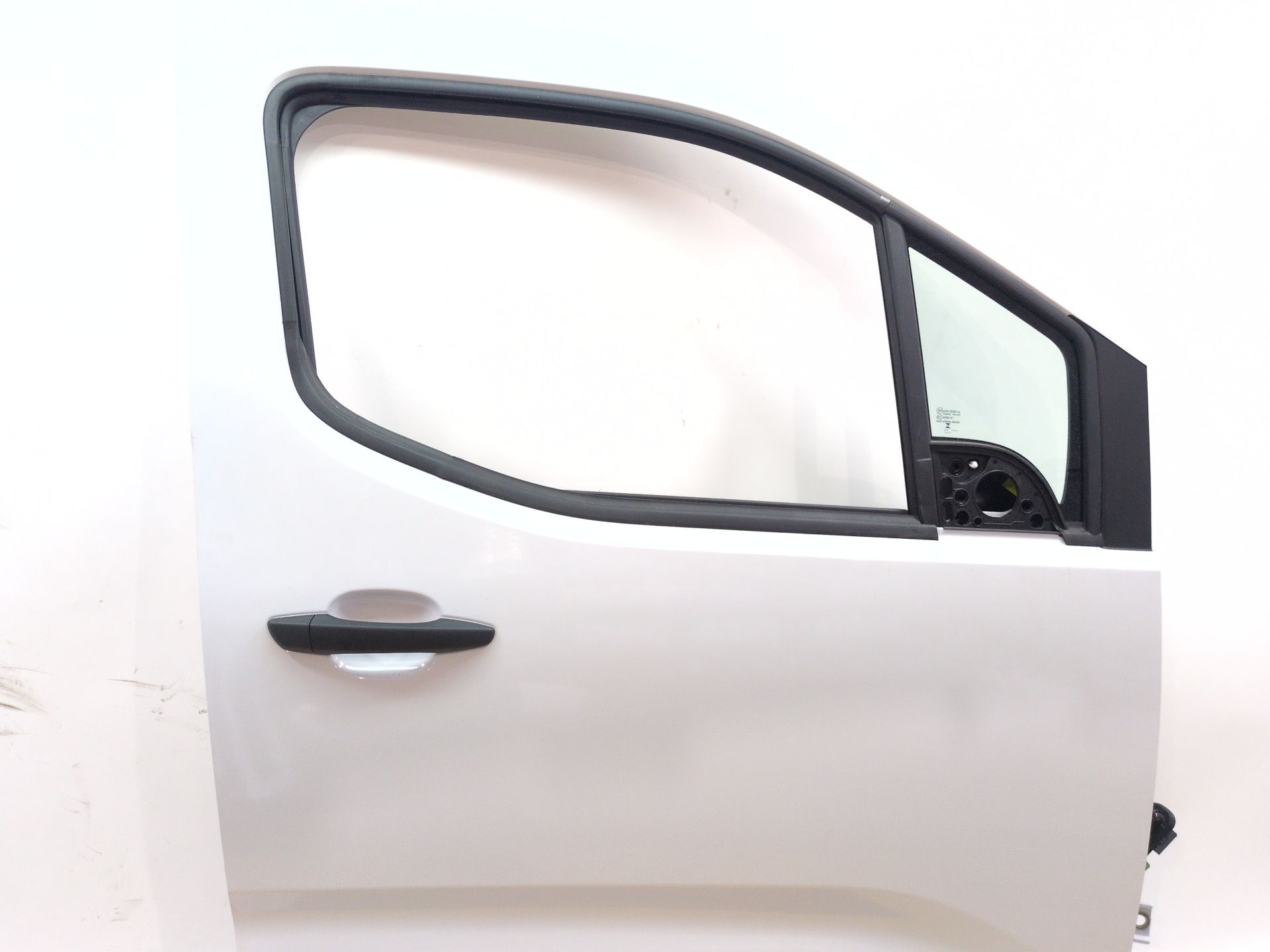 PUERTA DELANTERA DERECHA PEUGEOT PARTNER FURGONETA/MONOVOLUMEN (K9) 1.2 PURETECH 110
