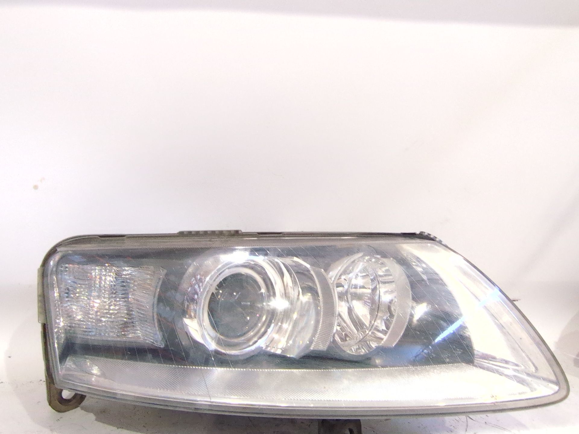 FARO DERECHO XENON AUDI A6 C6 (4F2) 2.7 TDI