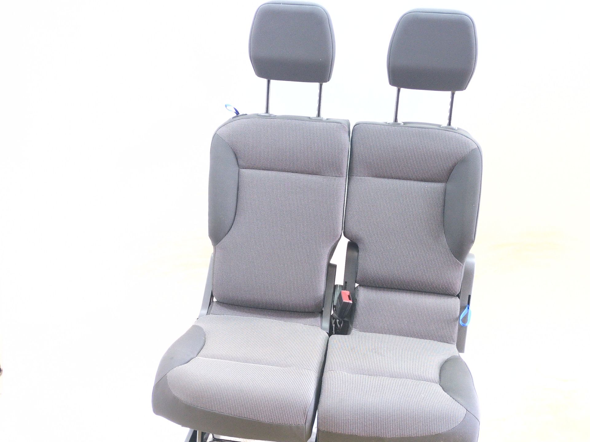 ASIENTO DELANTERO MEDIO Y DERECHO PEUGEOT PARTNER FURGONETA/MONOVOLUMEN (K9) 1.2 PURETECH 110