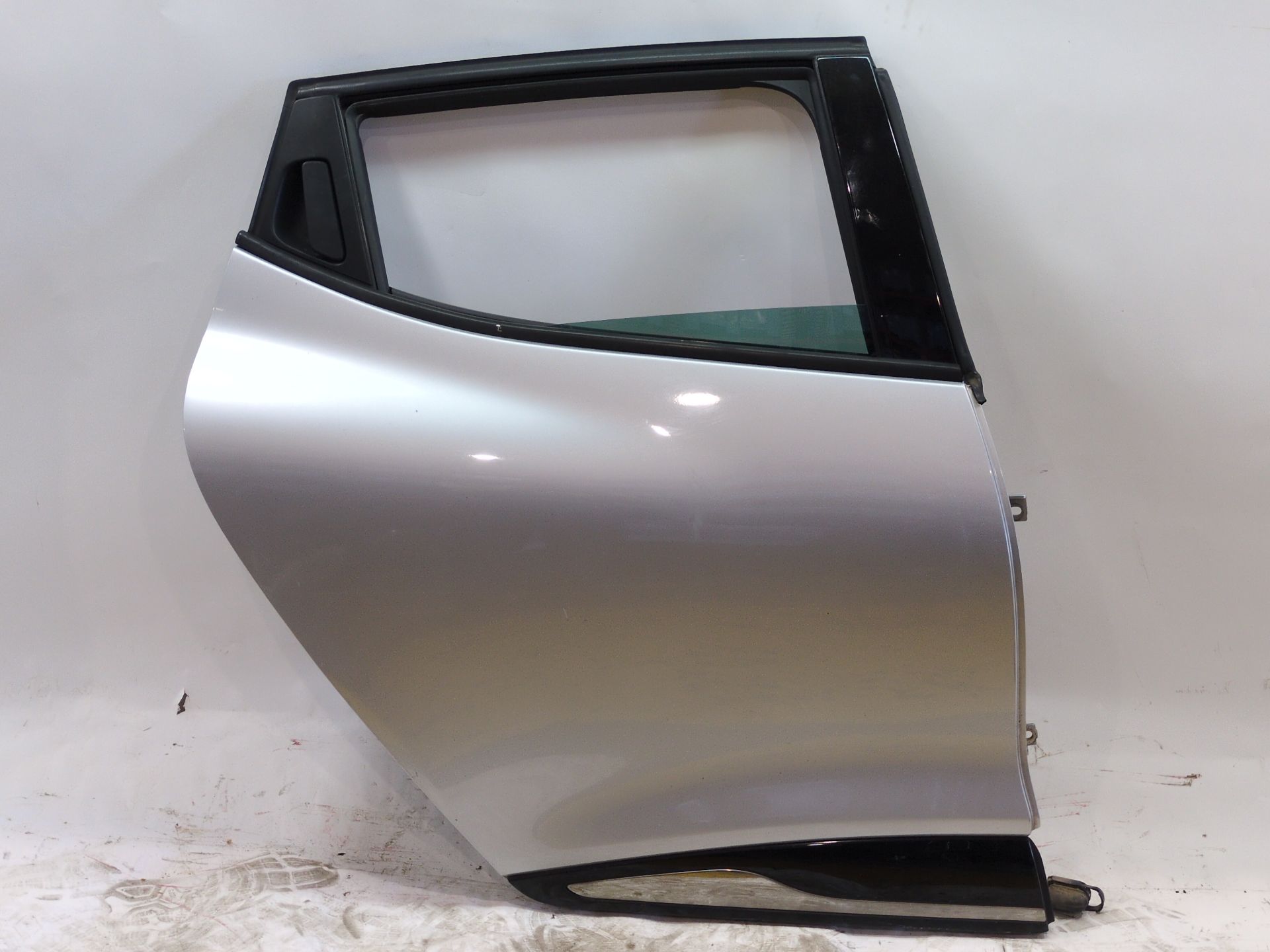 PUERTA TRASERA DERECHA RENAULT CLIO IV (BH_) 0.9 TCE 90
