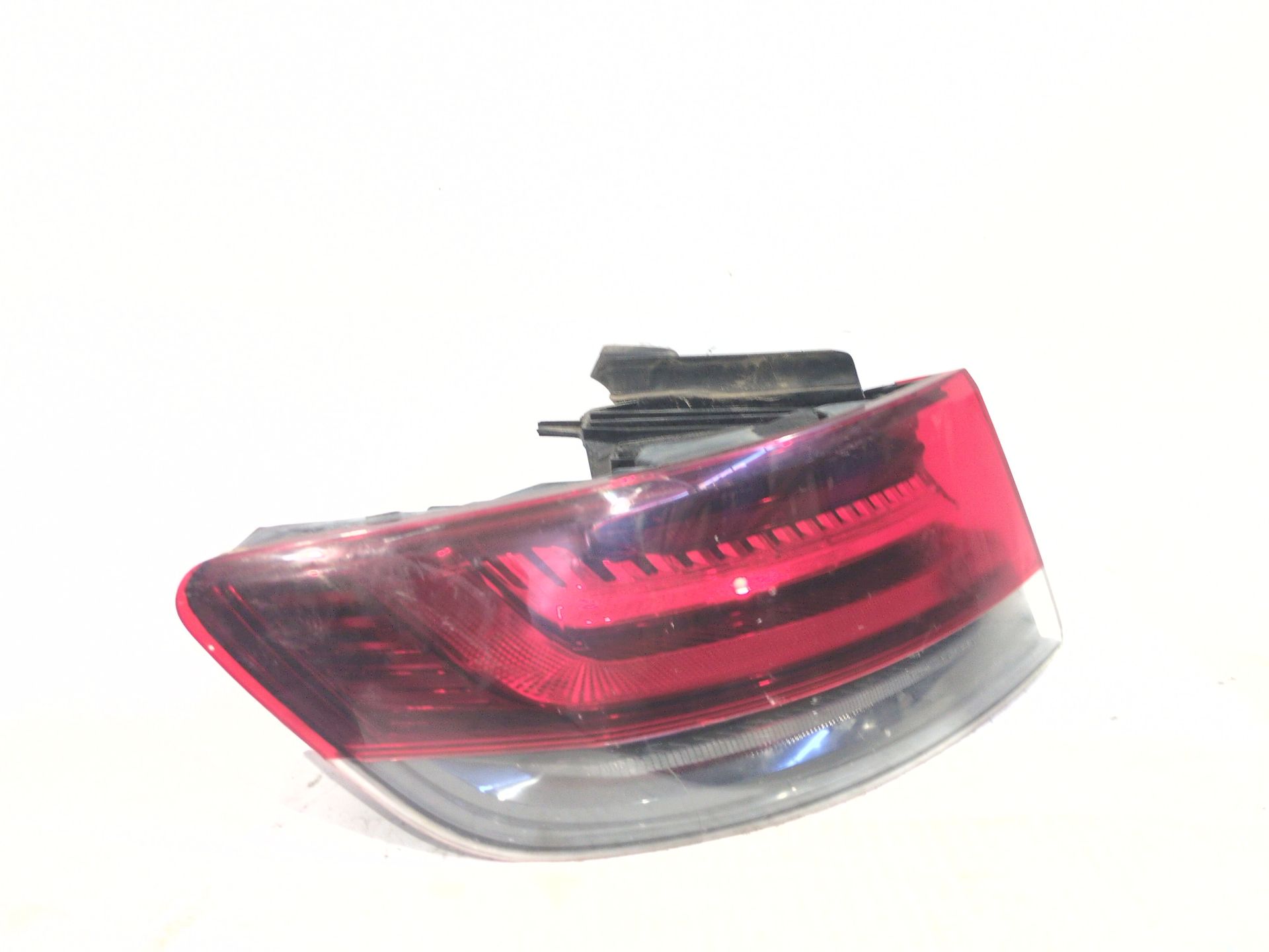 PILOTO TRASERO IZQUIERDO EXTERIOR RENAULT MEGANE IV HATCHBACK (B9A/M/N_) 1.5 BLUE DCI 115 (B9A6) - 265558061R