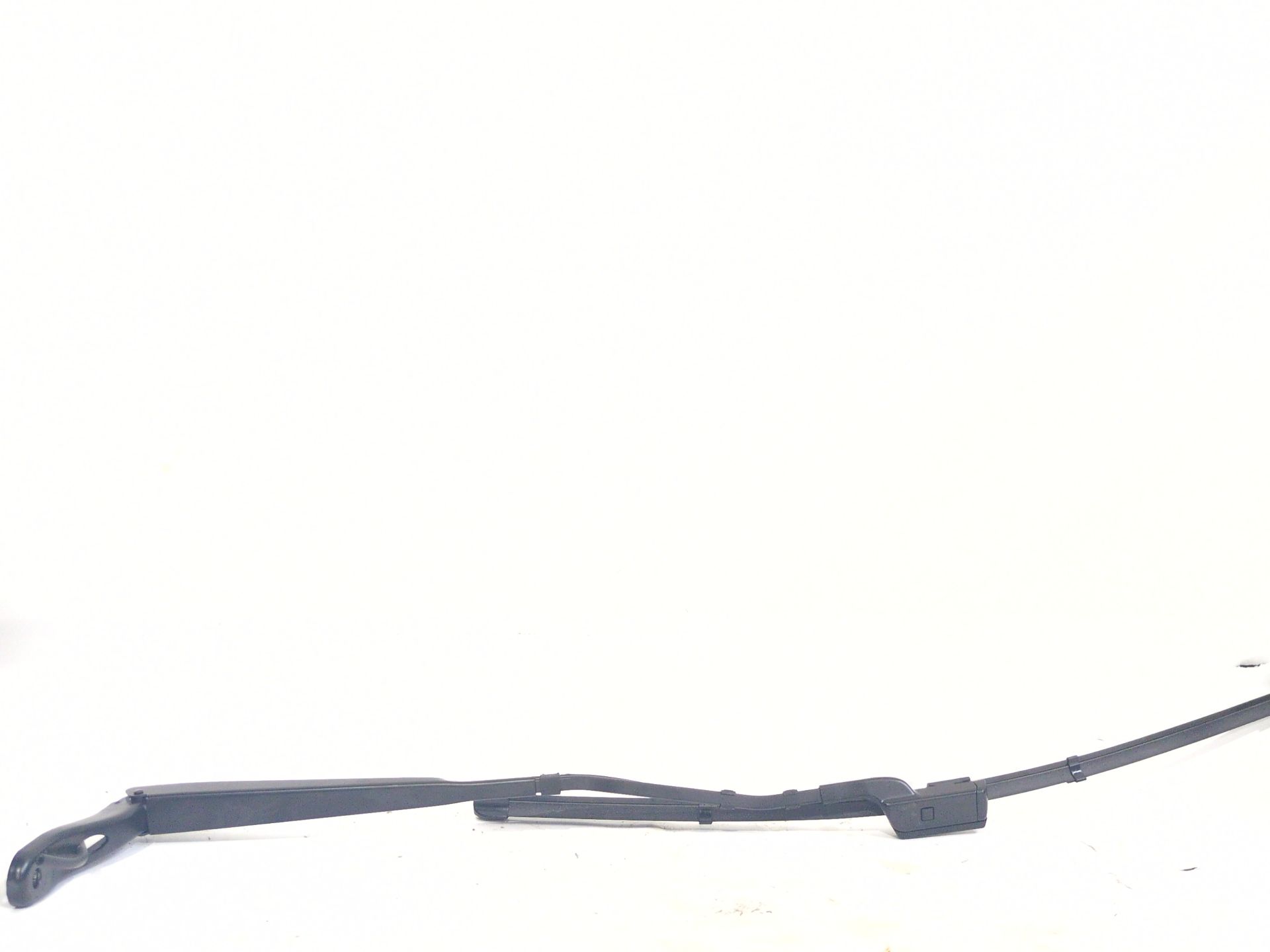 BRAZO LIMPIA DELANTERO IZQUIERDO PEUGEOT PARTNER FURGONETA/MONOVOLUMEN (K9) 1.2 PURETECH 110