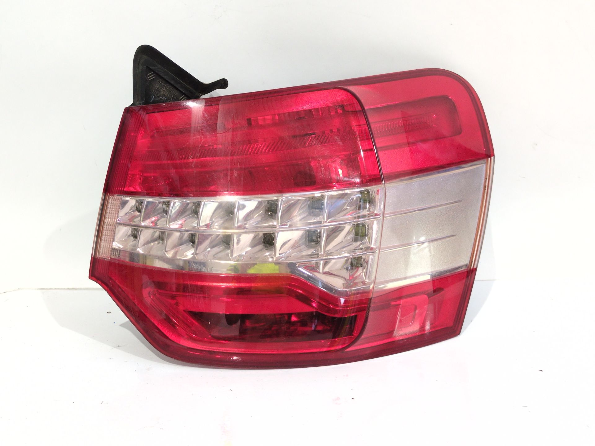 PILOTO TRASERO DERECHO CITROËN C5 III (RD_) 2.0 HDI 140 - 9681063680
