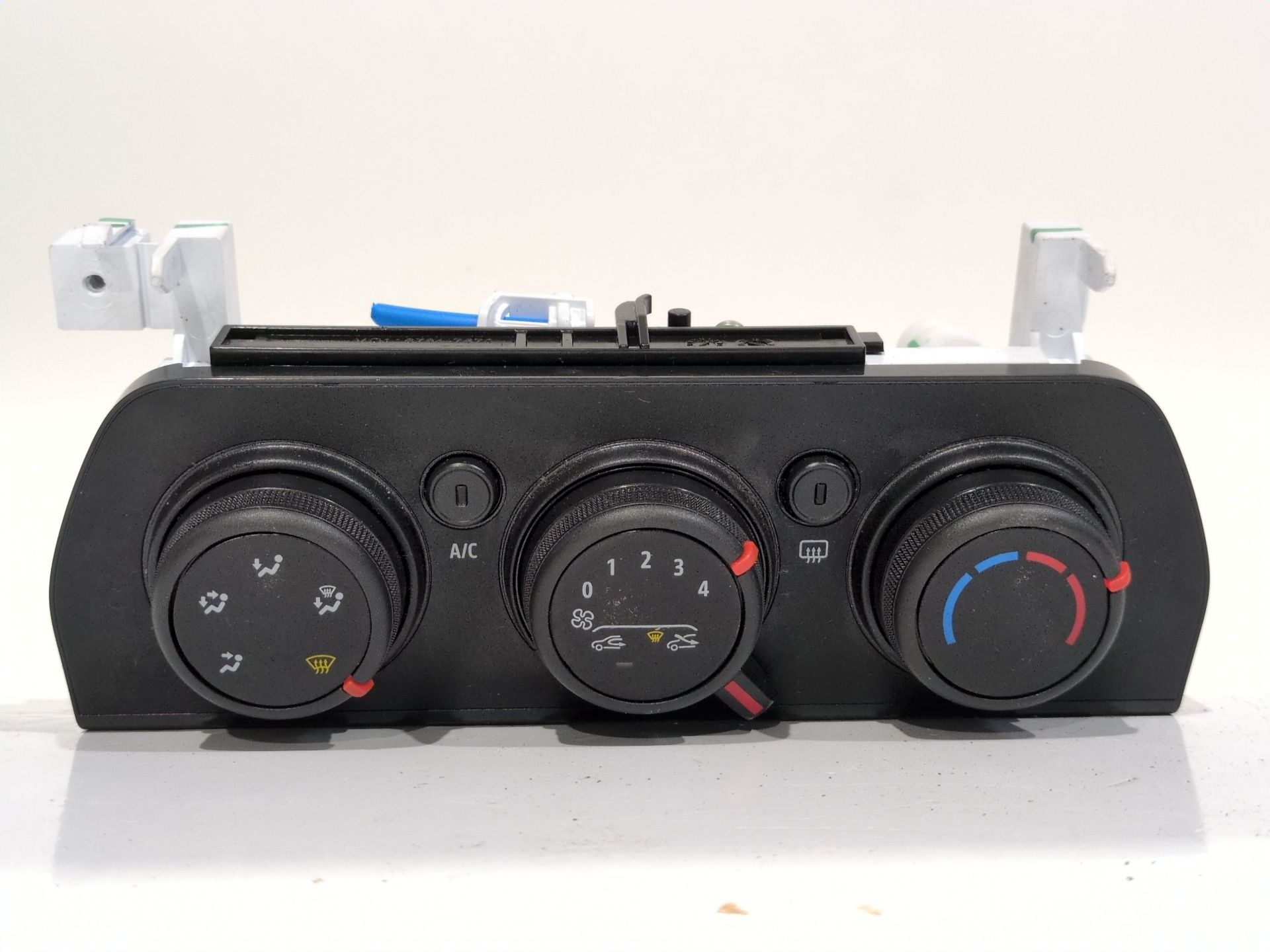 MANDO CALEFACCION / A/A DACIA SANDERO III 1.0 TCE 90 - 275004395R