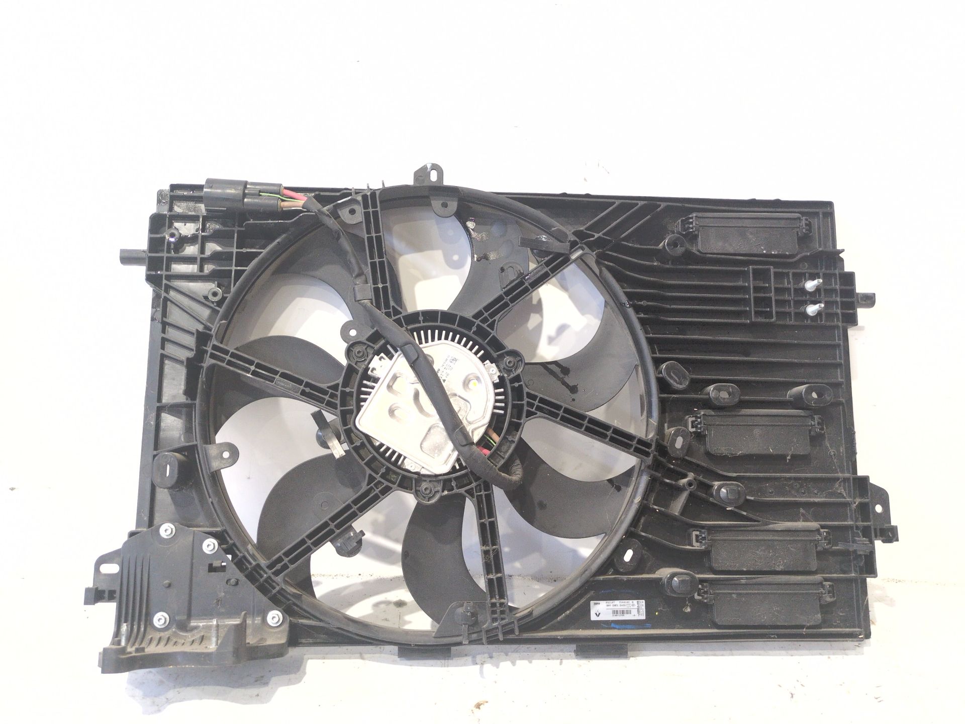 ELECTROVENTILADOR RENAULT MEGANE IV HATCHBACK (B9A/M/N_) 1.5 BLUE DCI 115 (B9A6) - 214811275R