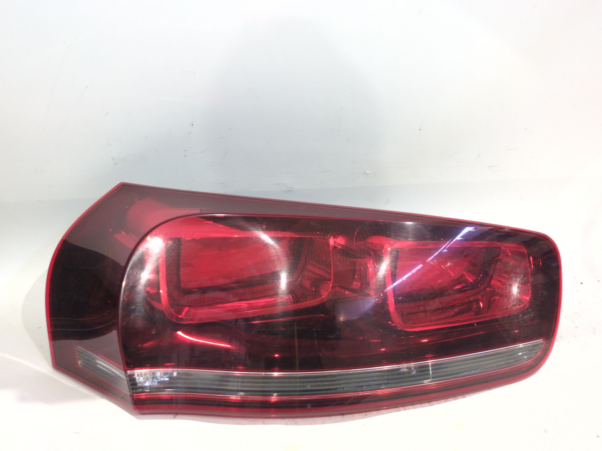 PILOTO TRASERO IZQUIERDO CITROËN C4 PICASSO II 1.6 BLUEHDI 120 - 9677502680