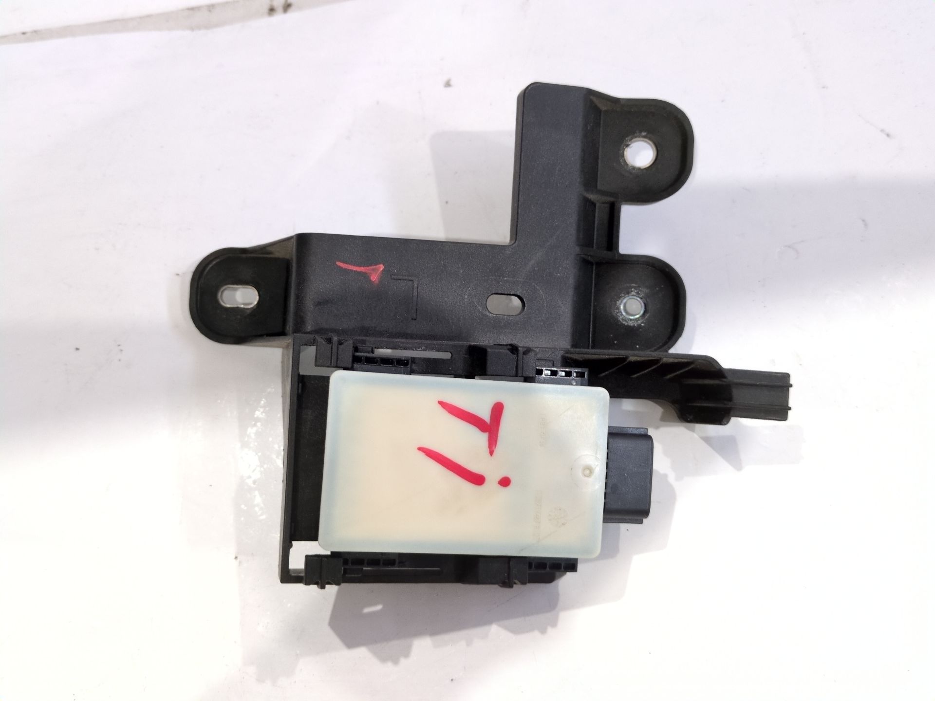 SENSOR RENAULT ARKANA I (LCM_ LDN_) 1.6 E-TECH 145 (LDMU)