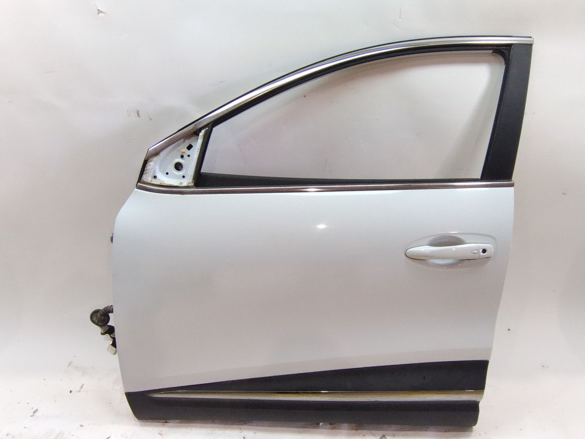 PUERTA DELANTERA IZQUIERDA RENAULT KADJAR (HA_ HL_) 1.6 DCI 130