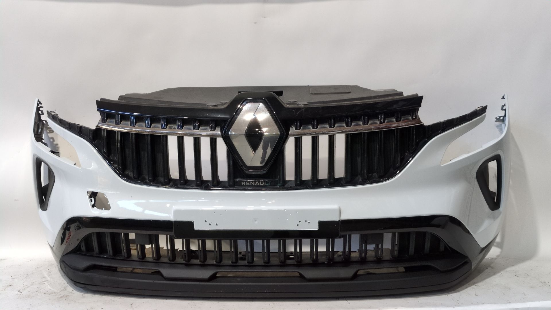 PARAGOLPES DELANTERO RENAULT AUSTRAL TCE 130 - 620225489R