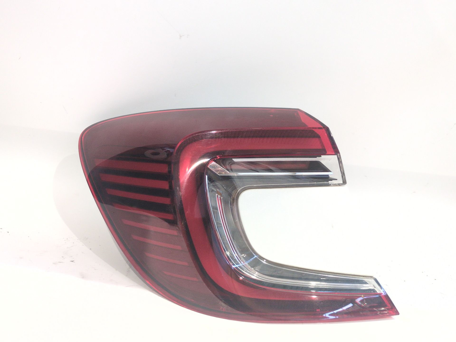 PILOTO TRASERO IZQUIERDO EXTERIOR RENAULT CAPTUR II (HF_) TCE 140 (HFN0) - 265555698R