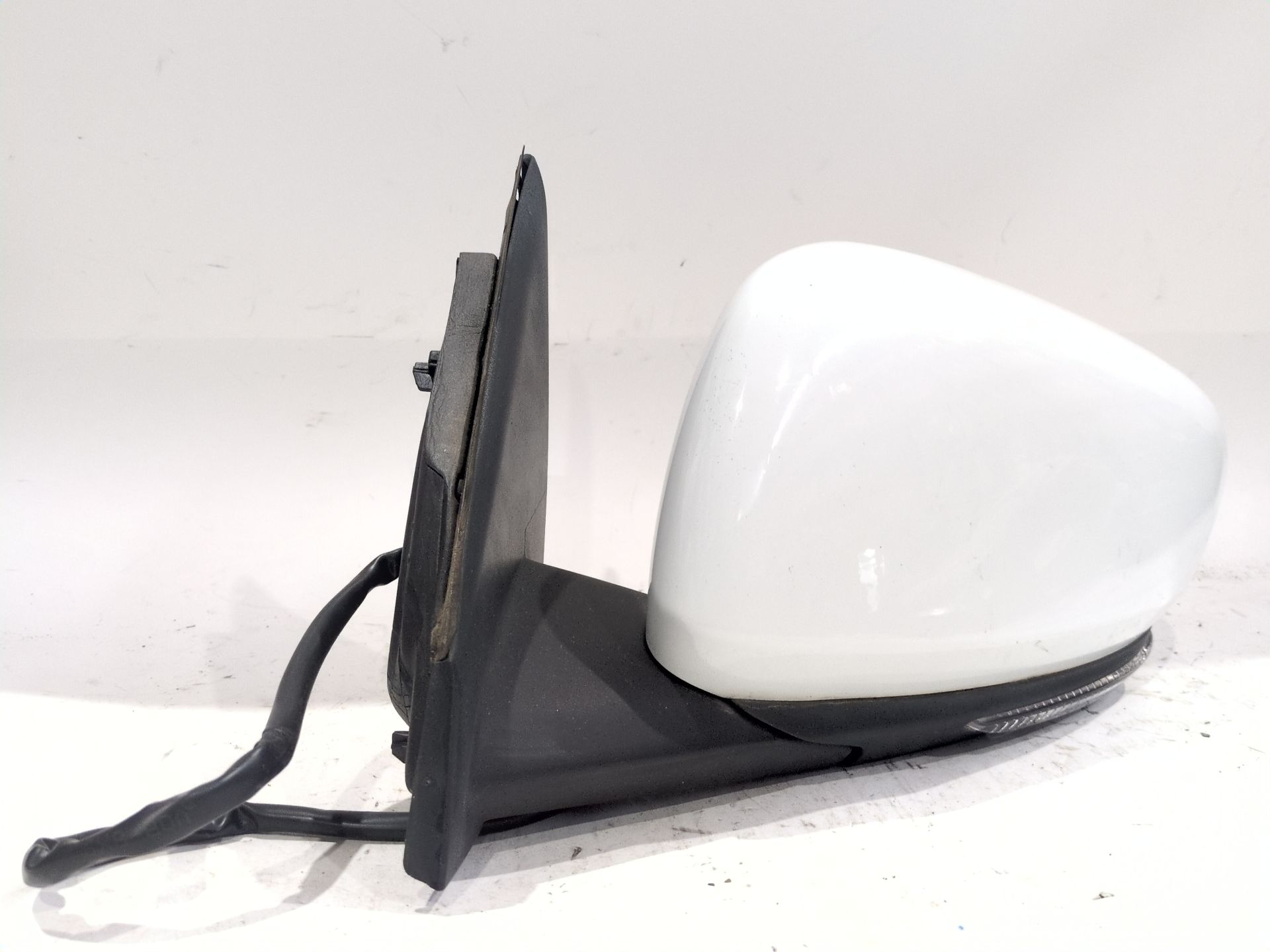RETROVISOR IZQUIERDO ELECTRICO RENAULT KADJAR (HA_ HL_) 1.6 DCI 130