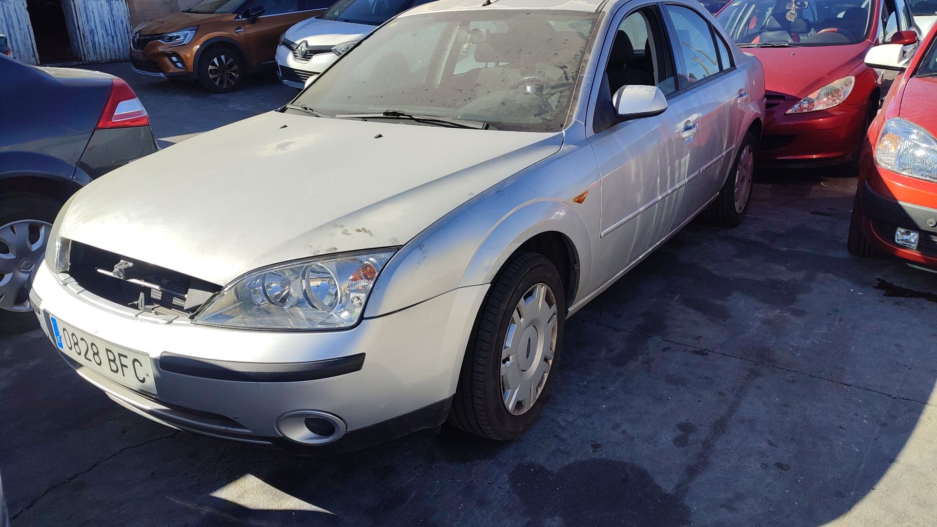 FORD MONDEO III SEDÁN (B4Y)